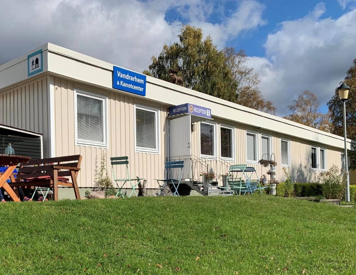 Haellefors Vandrarhem-Hostel & Kanotcenter Dış mekan fotoğraf