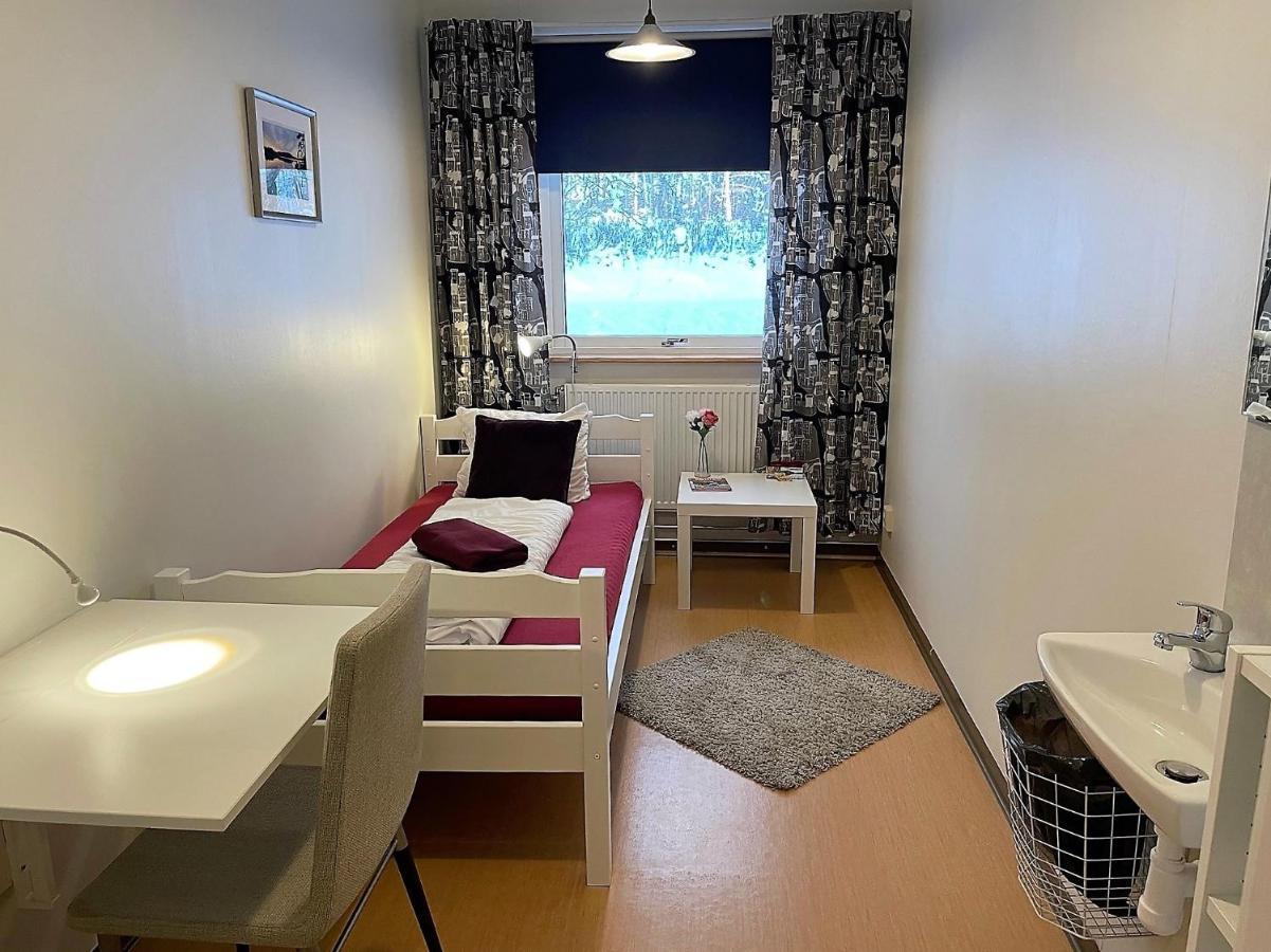 Haellefors Vandrarhem-Hostel & Kanotcenter Dış mekan fotoğraf