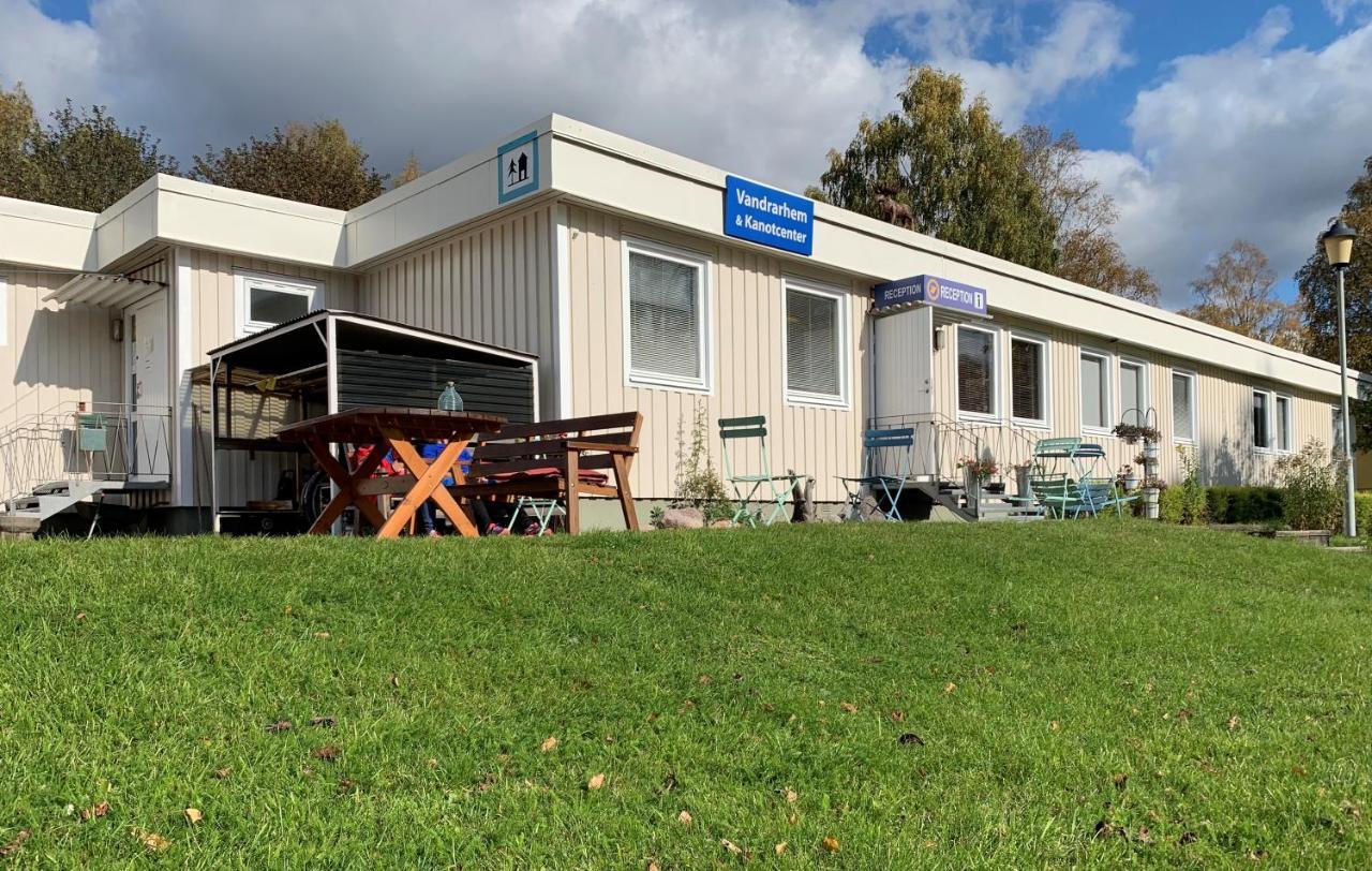 Haellefors Vandrarhem-Hostel & Kanotcenter Dış mekan fotoğraf